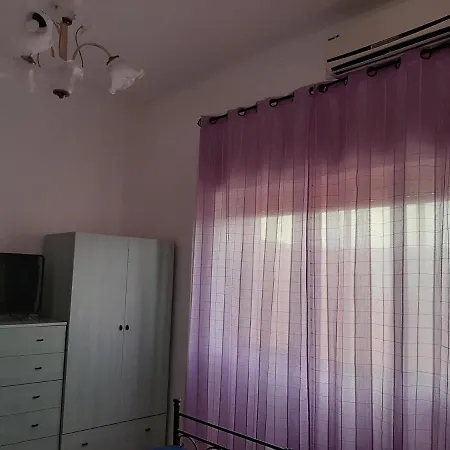 A Pochi Passi Dal Mare טורה לפילו